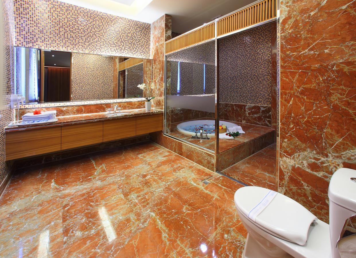 Spring Hotel Taichung Exterior foto